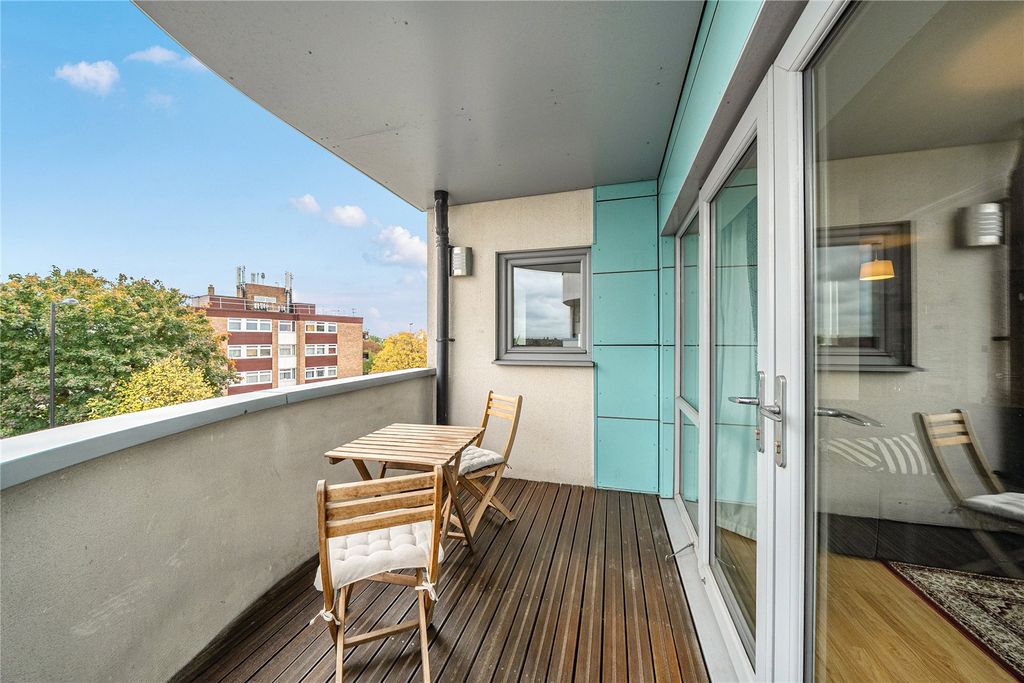 Property photo 3 of 17 Picture No. 43