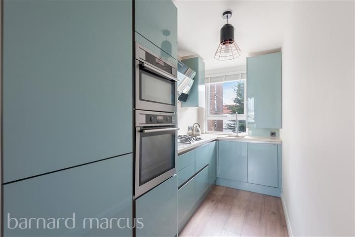 Property photo 1 of 8 Kitchen