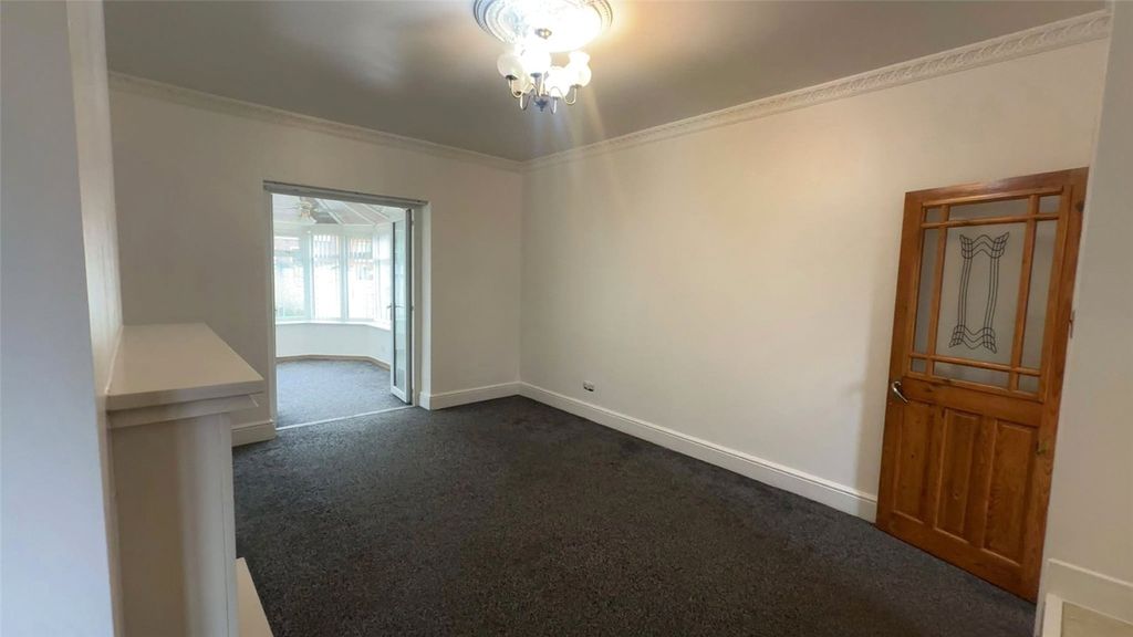 Property photo 3 of 19 Picture No. 24