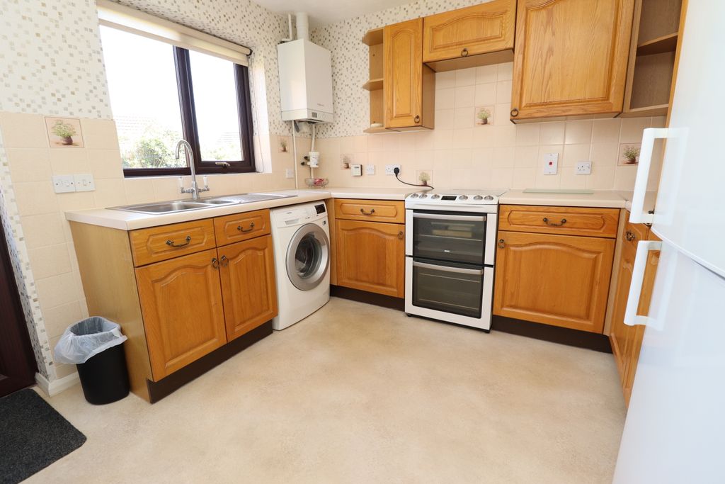 Property photo 3 of 13 Img_1556