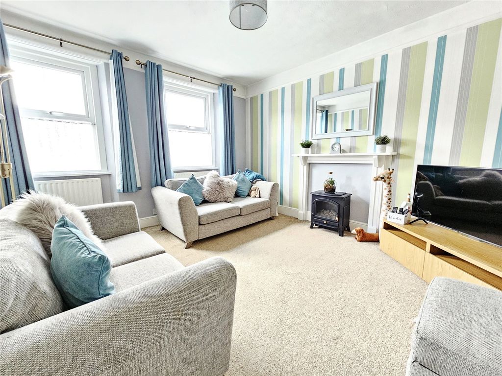 Property photo 3 of 21 Picture No. 08