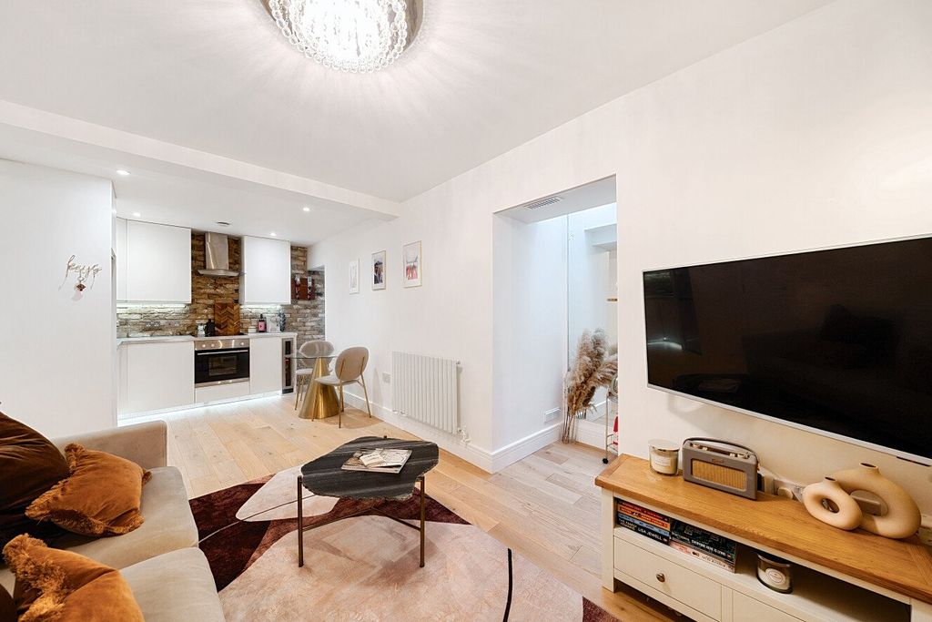 Property photo 2 of 8 Picture No. 02