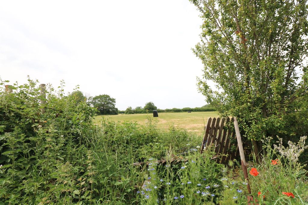 Property photo 2 of 18 Img_9900.Jpg