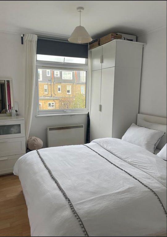 Property photo 2 of 5 Bed.Png