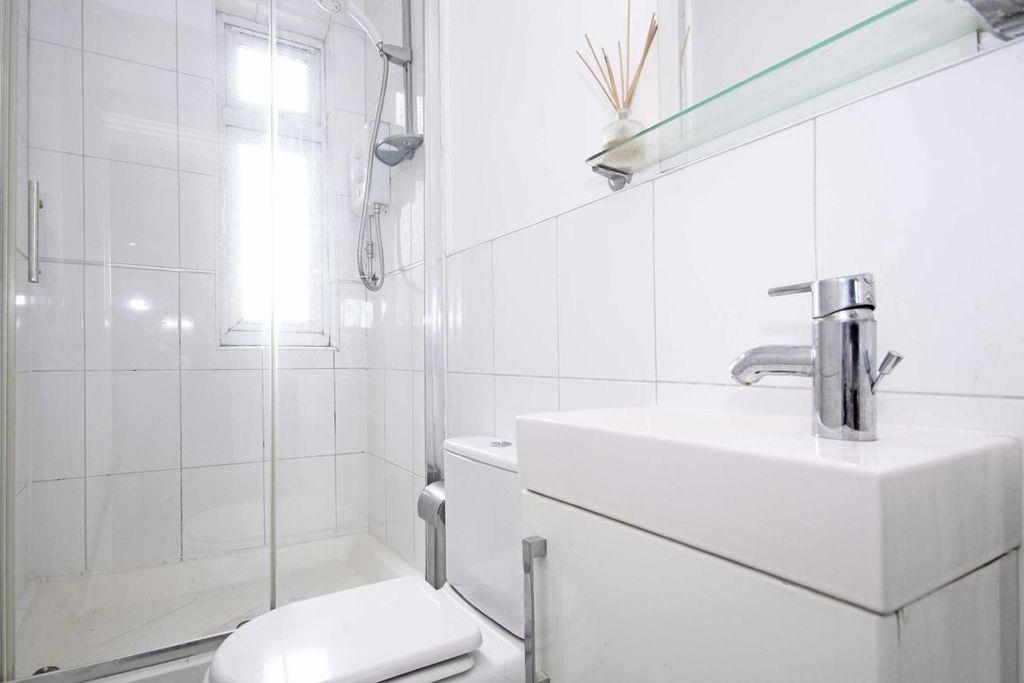 Property photo 3 of 3