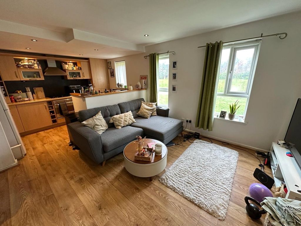 Property photo 1 of 7 Picture No. 13