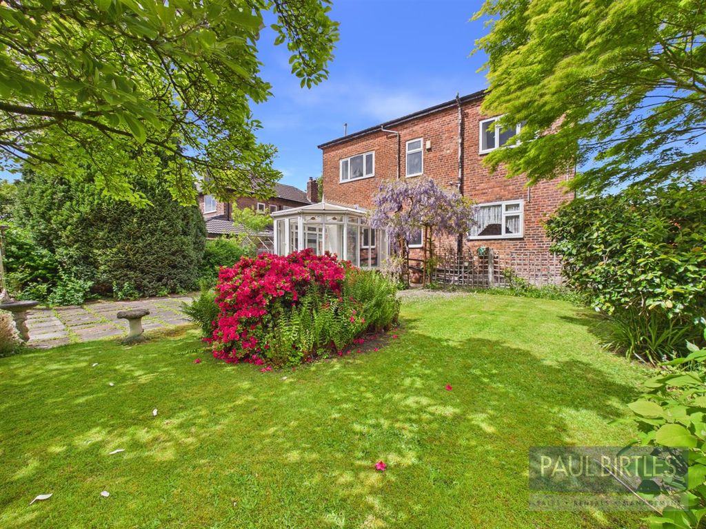 Property photo 3 of 36 Cam04378G0-Pr0349-Still059.Jpg