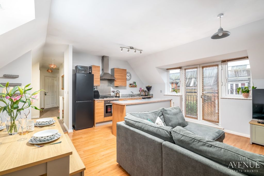 Property photo 2 of 32 4829184