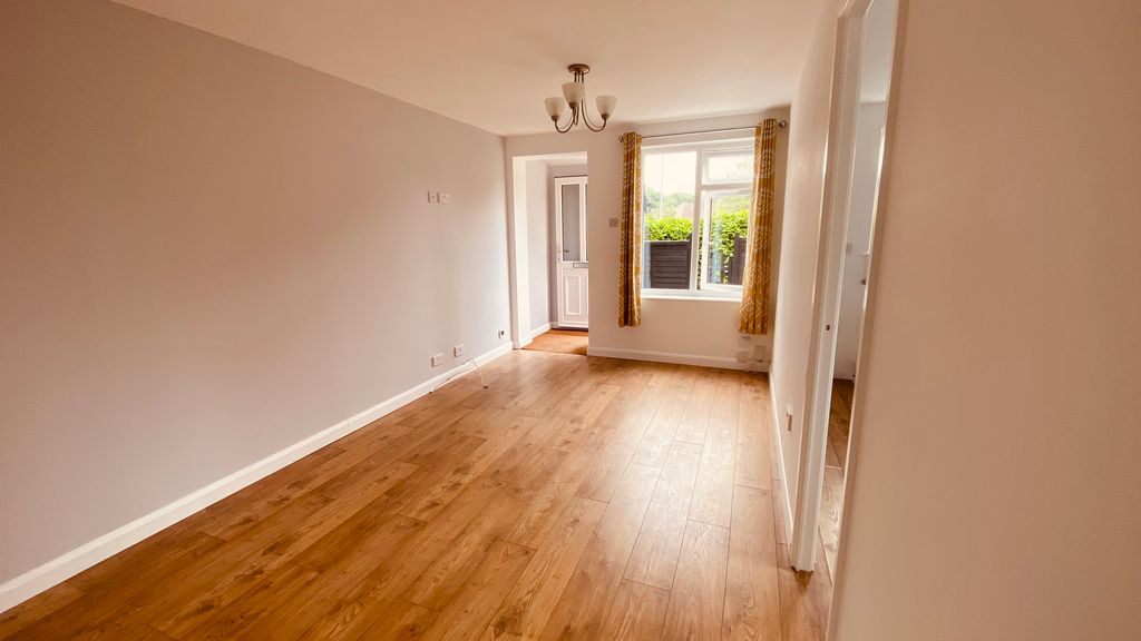 Property photo 2 of 7 Img_9576