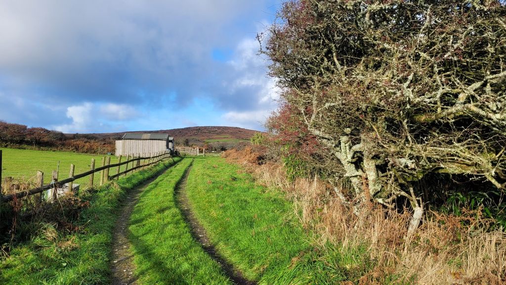 Property photo 3 of 10