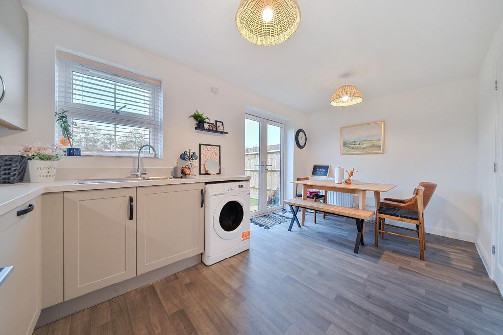 Property photo 2 of 15 1383756-28-692d6Cce65Cad-Arw-1.Jpg