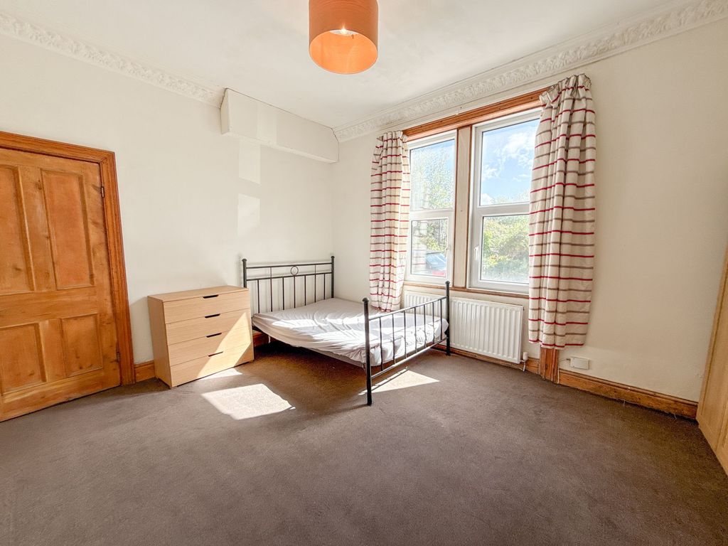 Property photo 3 of 9 Bedroom One