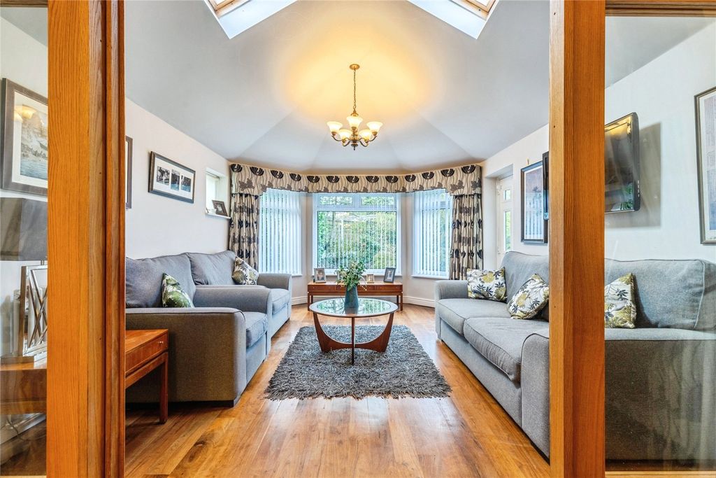 Property photo 2 of 51 Picture No. 50