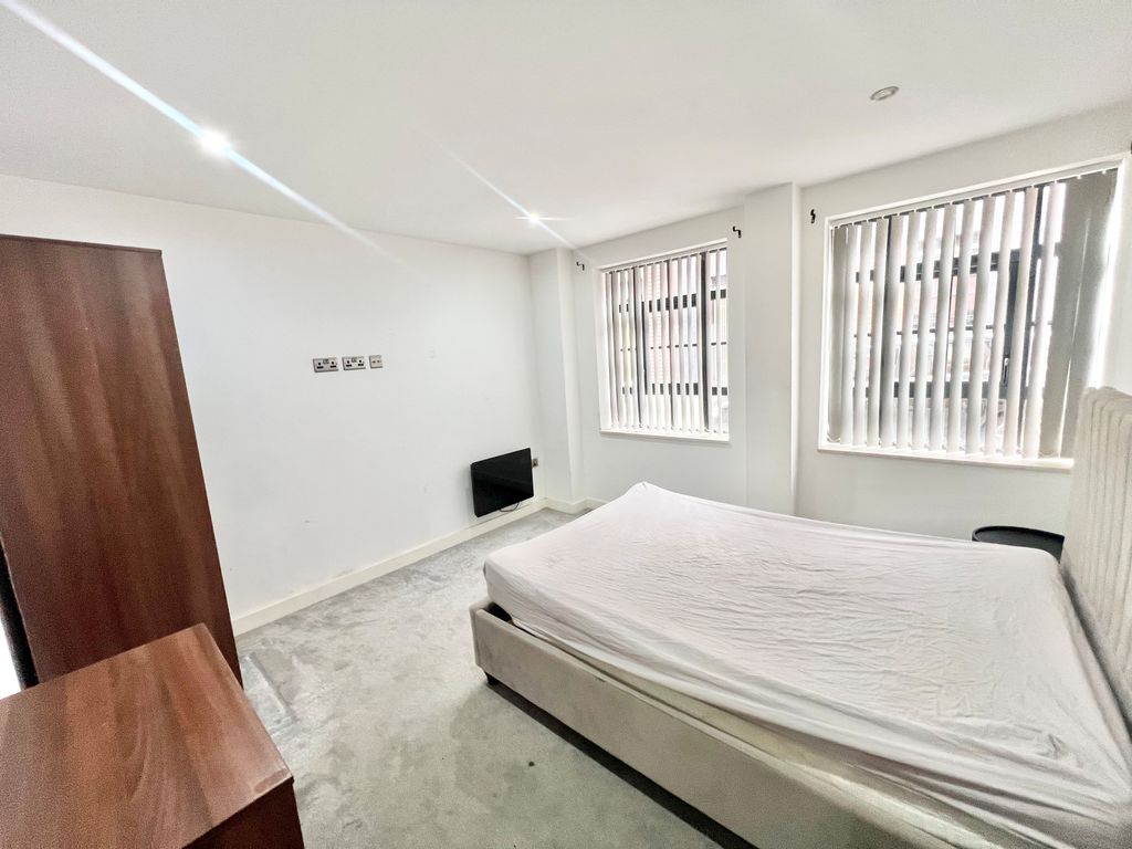 Property photo 3 of 4