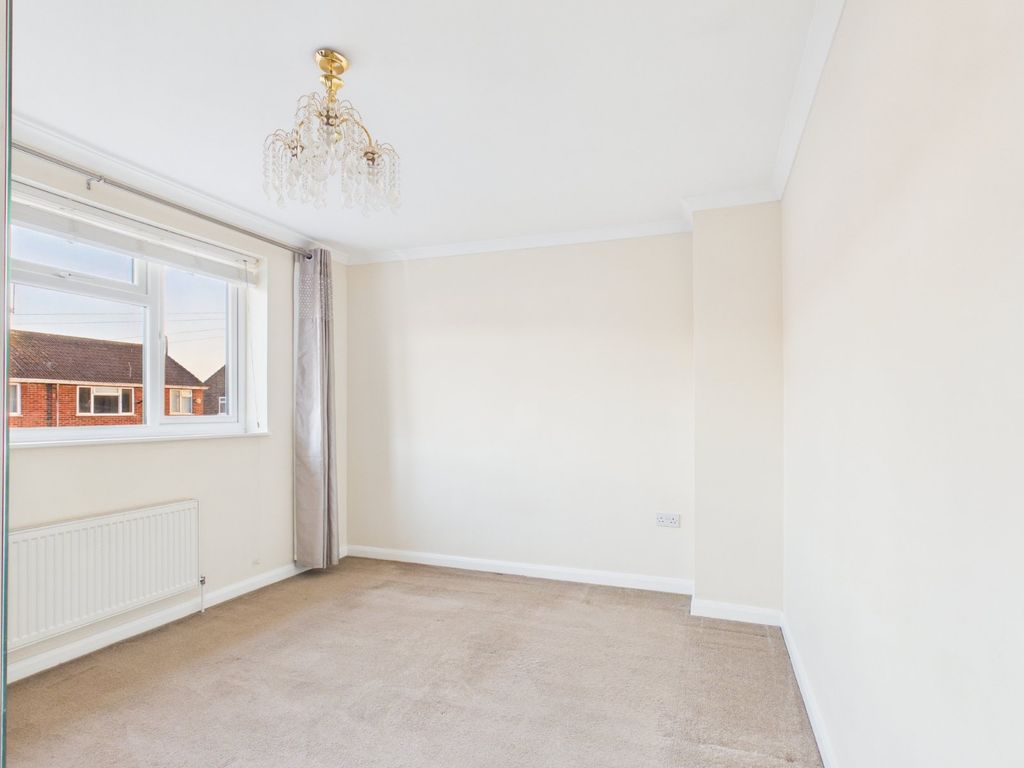 Property photo 3 of 8 Bedroom