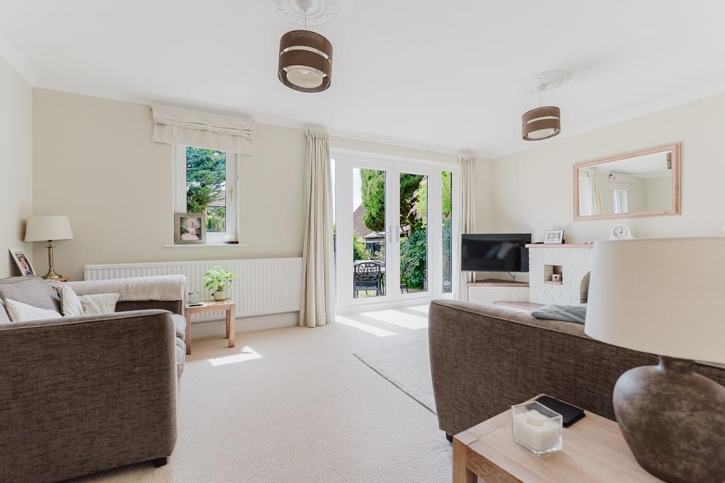 Property photo 2 of 40 5 Nash Court, Barton Seagrave-7.Jpg