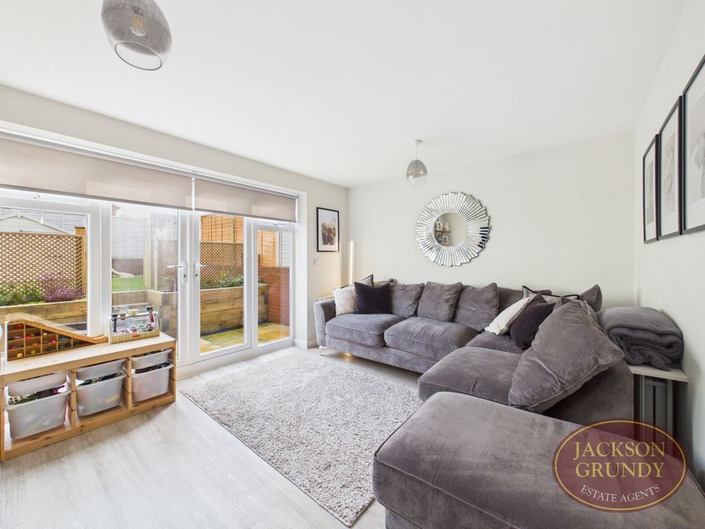 Property photo 3 of 13 Roberts Road