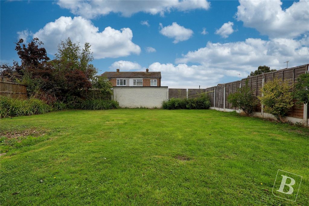 Property photo 3 of 15 Garden