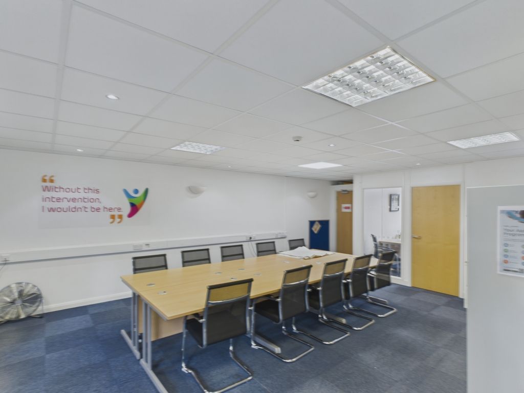 Property photo 3 of 18 Photo 4