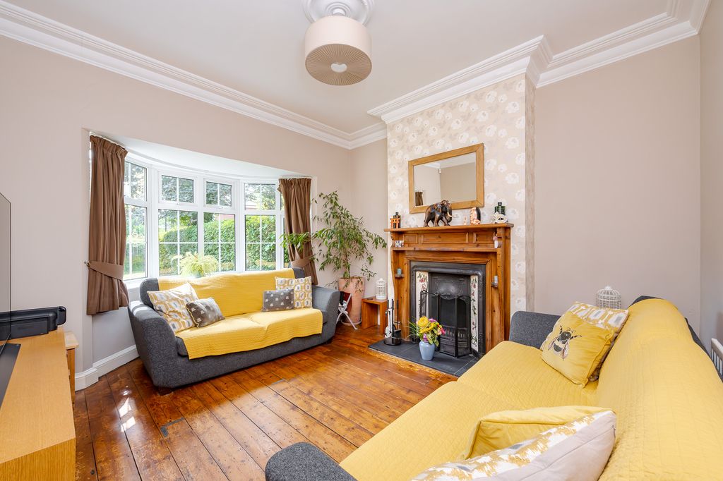 Property photo 3 of 25