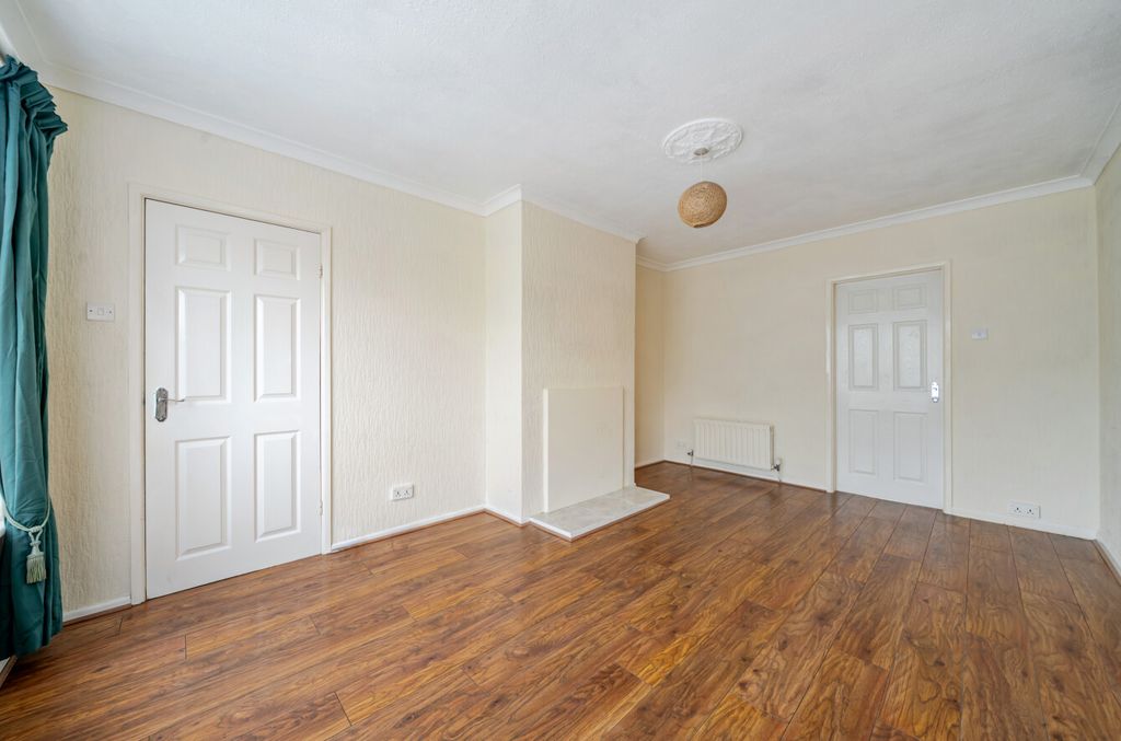 Property photo 2 of 22 1473276-9-6A35461...