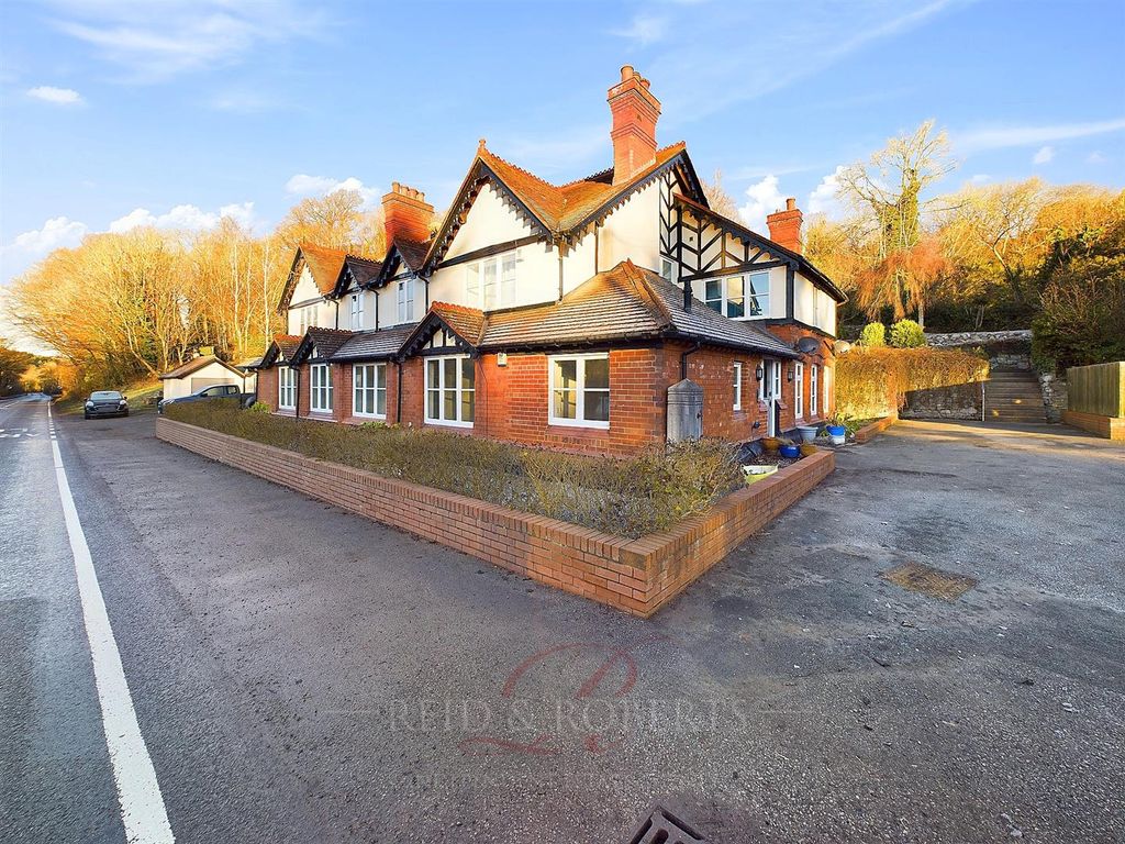 Property photo 1 of 25 Cam03999G0-Pr0068-Still018.Jpg