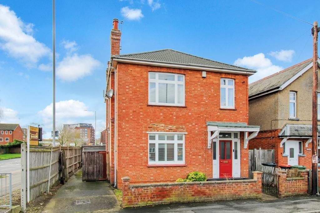 Property photo 1 of 17 Front