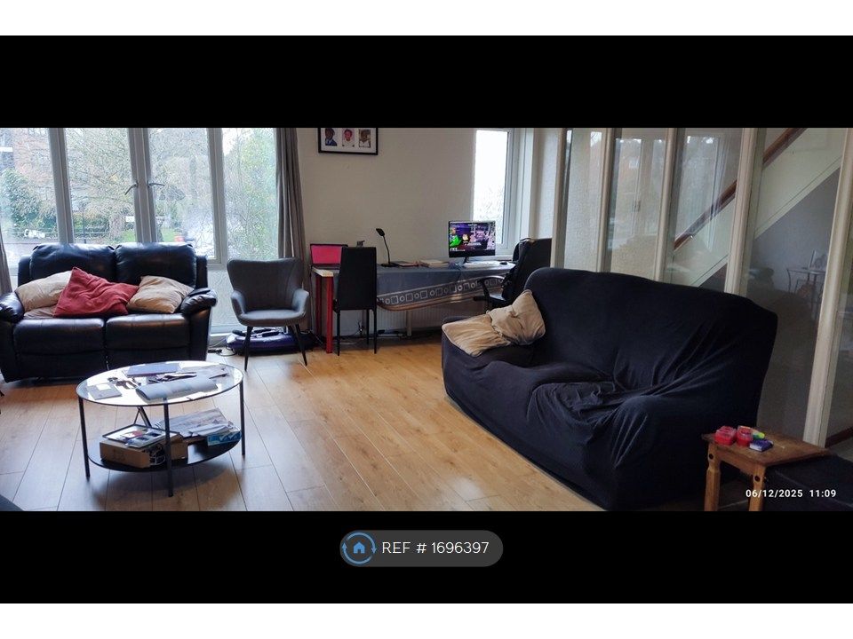 Property photo 3 of 24