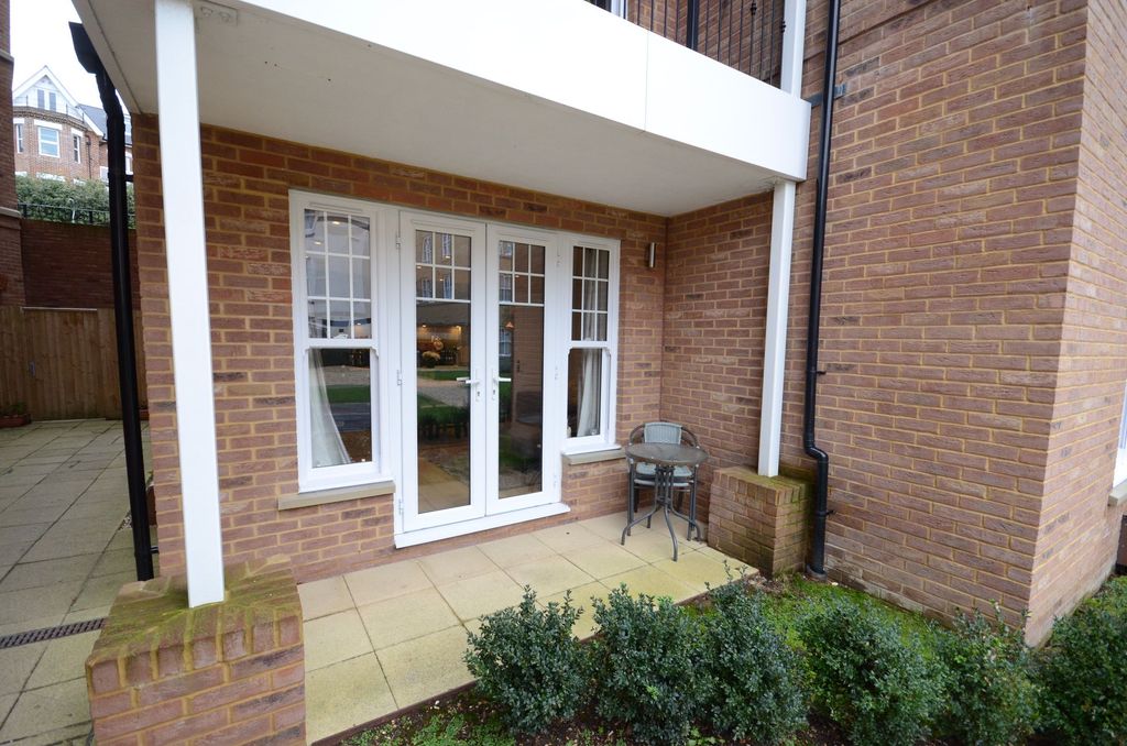 Property photo 3 of 12