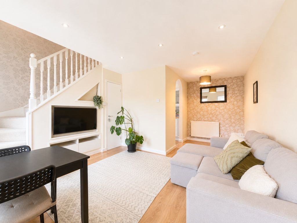 Property photo 2 of 8 5245661