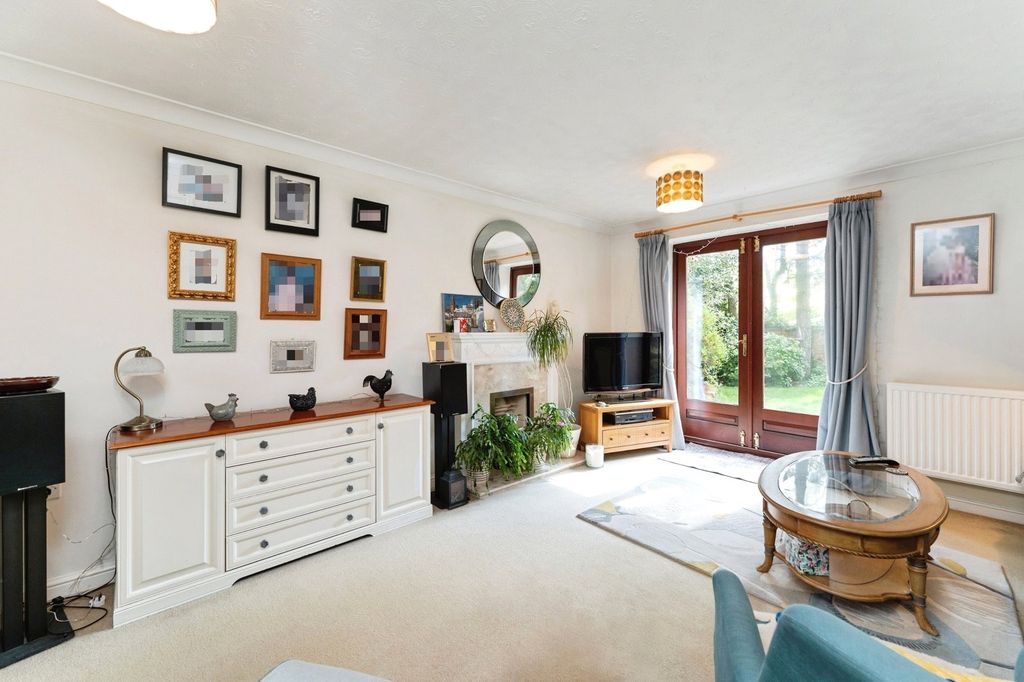 Property photo 3 of 18 Picture No. 23