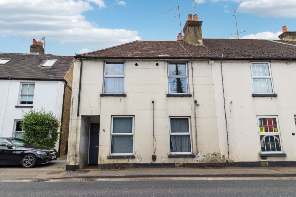Property photo 1 of 12