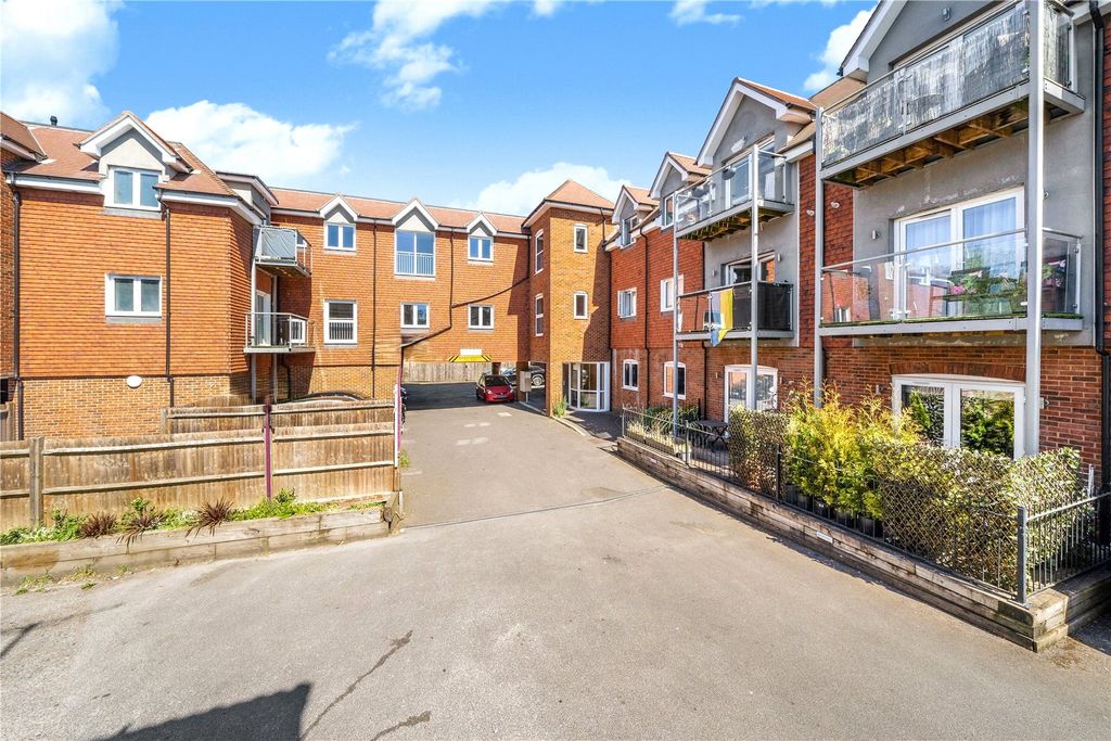 Property photo 1 of 15 Picture No. 22