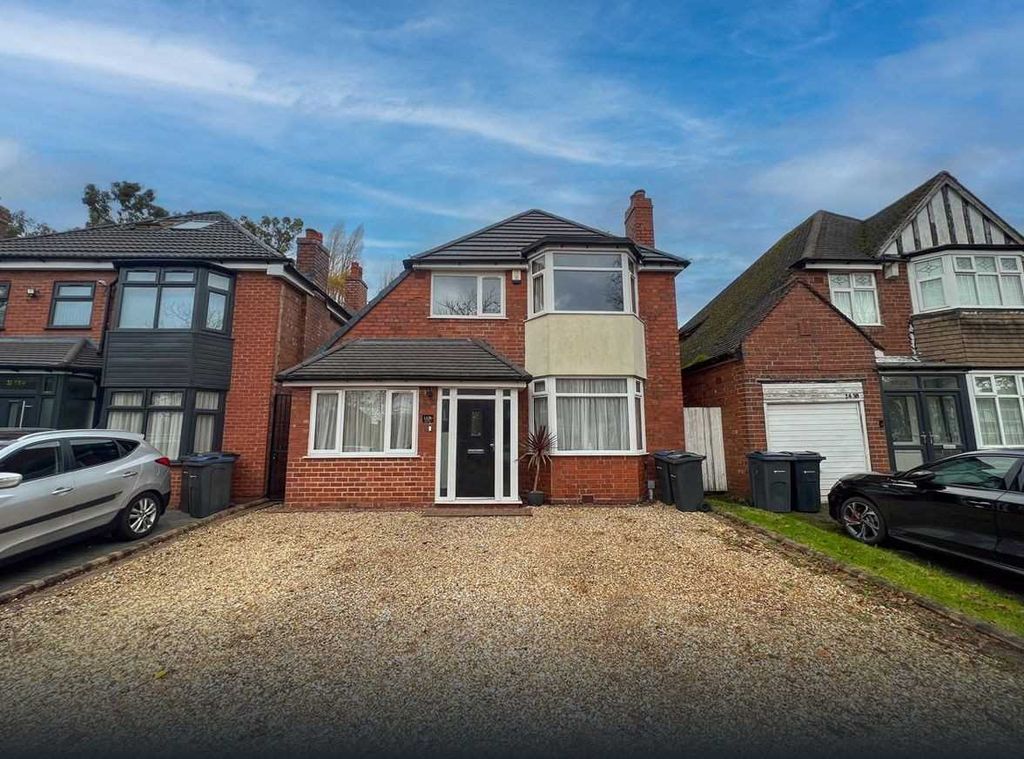 Property photo 2 of 20 Details To Follow