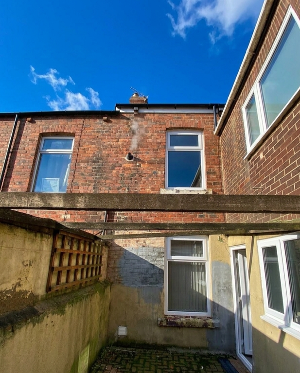 Property photo 3 of 17