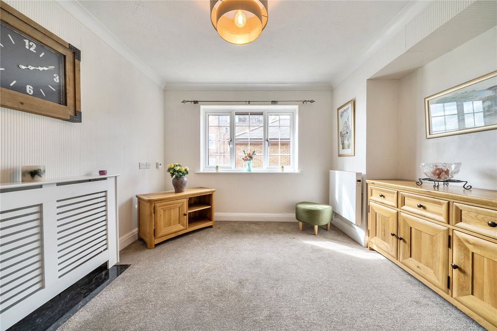 Property photo 2 of 10 Picture No. 05