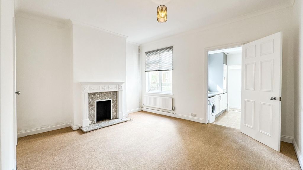 Property photo 3 of 17 Untitled-5468.Jpg