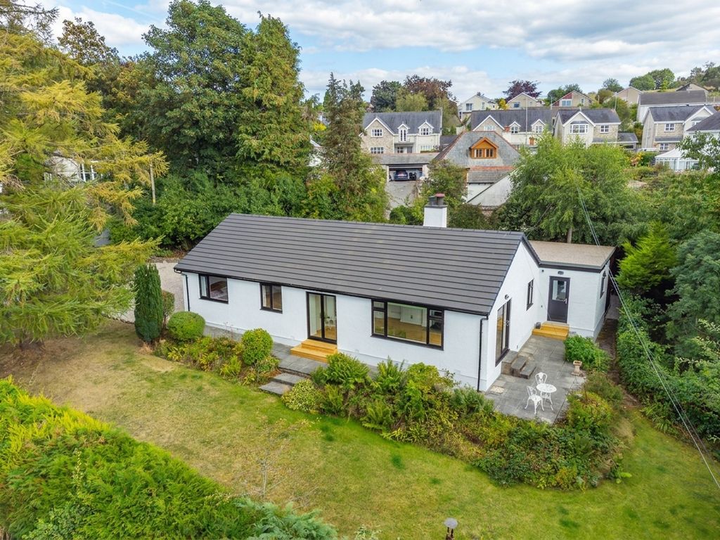 Property photo 1 of 44
