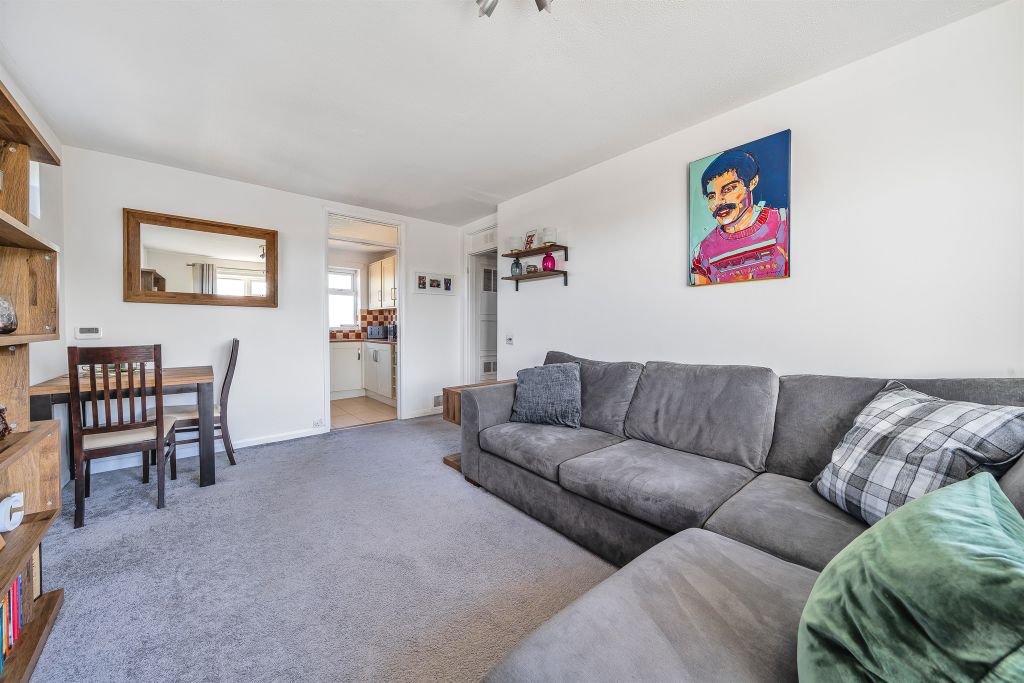 Property photo 3 of 13