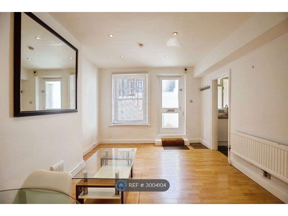 Property photo 1 of 32