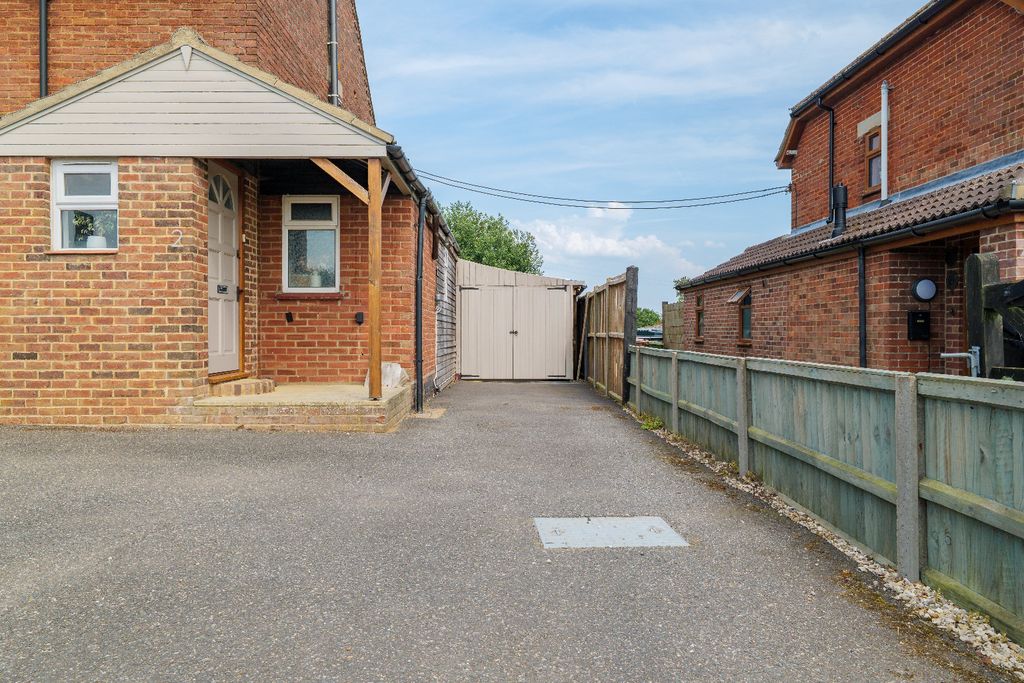 Property photo 3 of 23 5265157