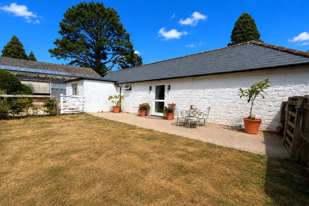 Property photo 1 of 11 Picture No. 22