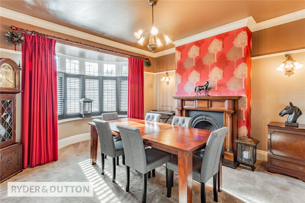 Property photo 3 of 27 Dining Room