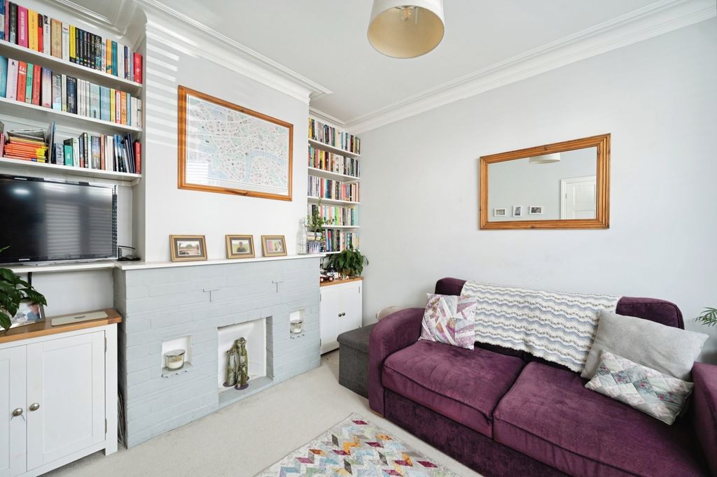 Property photo 2 of 13 Photo