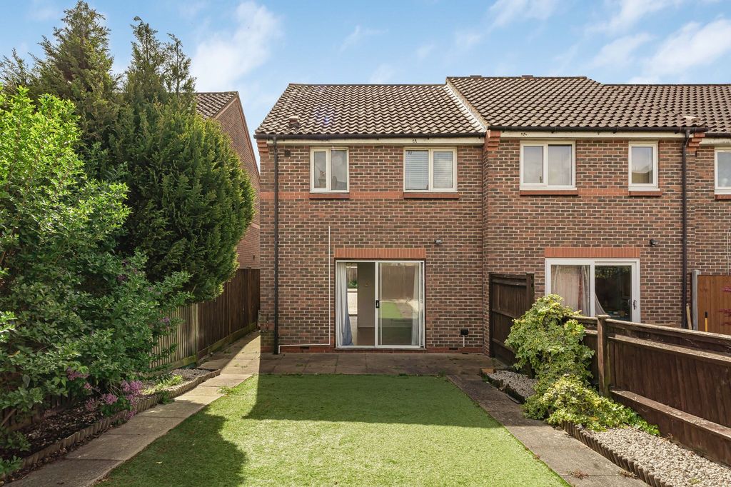 Property photo 2 of 13