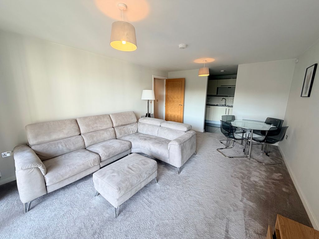 Property photo 2 of 20 Living Room