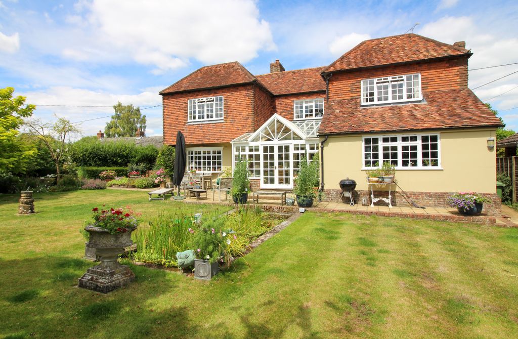 Property photo 2 of 23