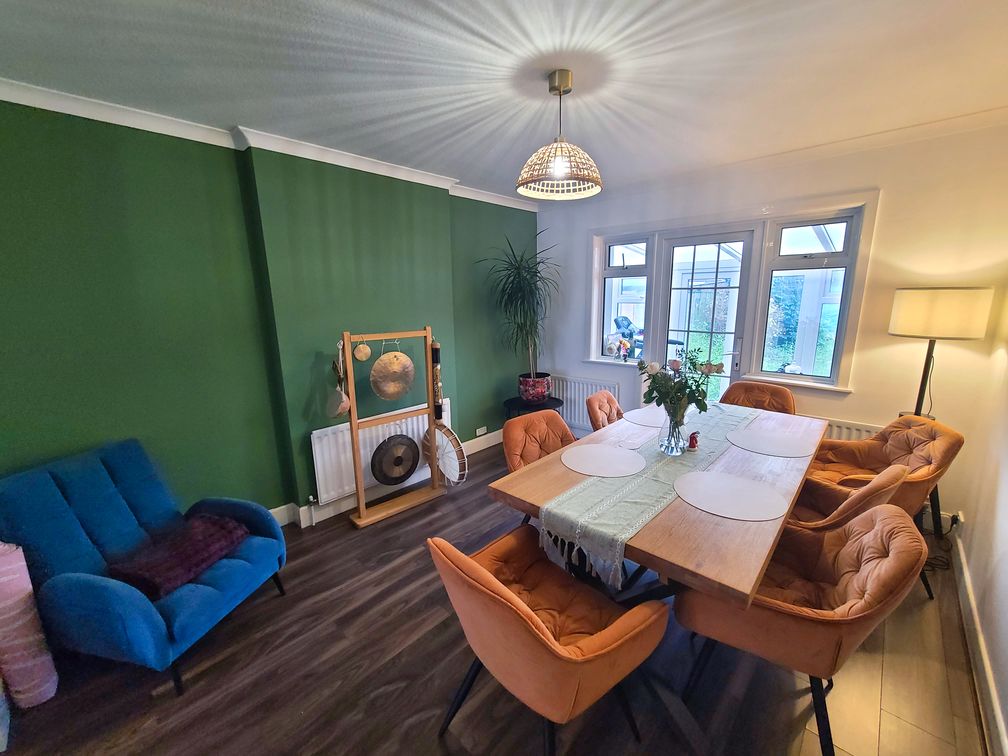 Property photo 2 of 17