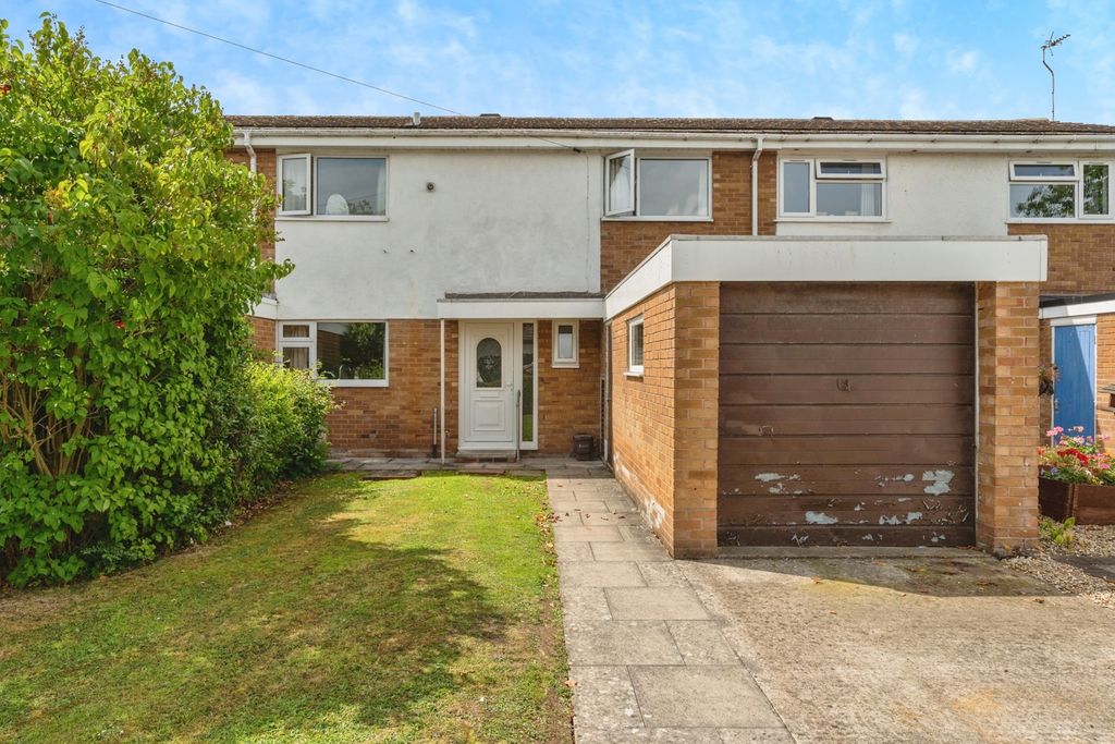 Property photo 1 of 17 Front