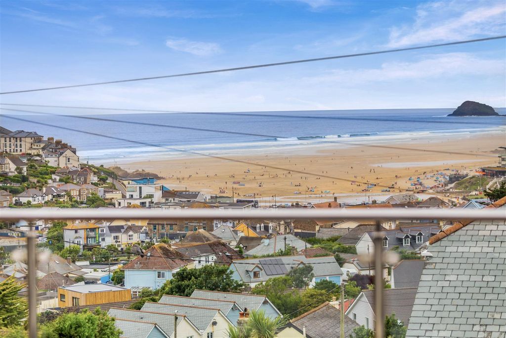 Property photo 3 of 33